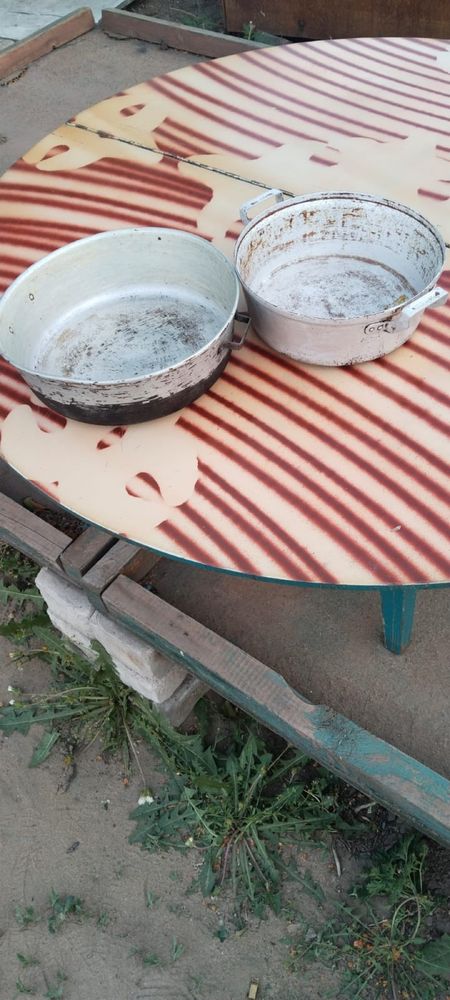Продам кострюлей