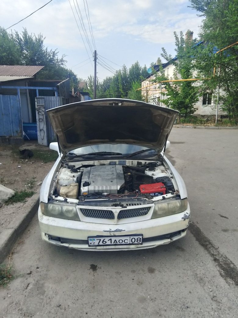 Продам Мицубиси диамант