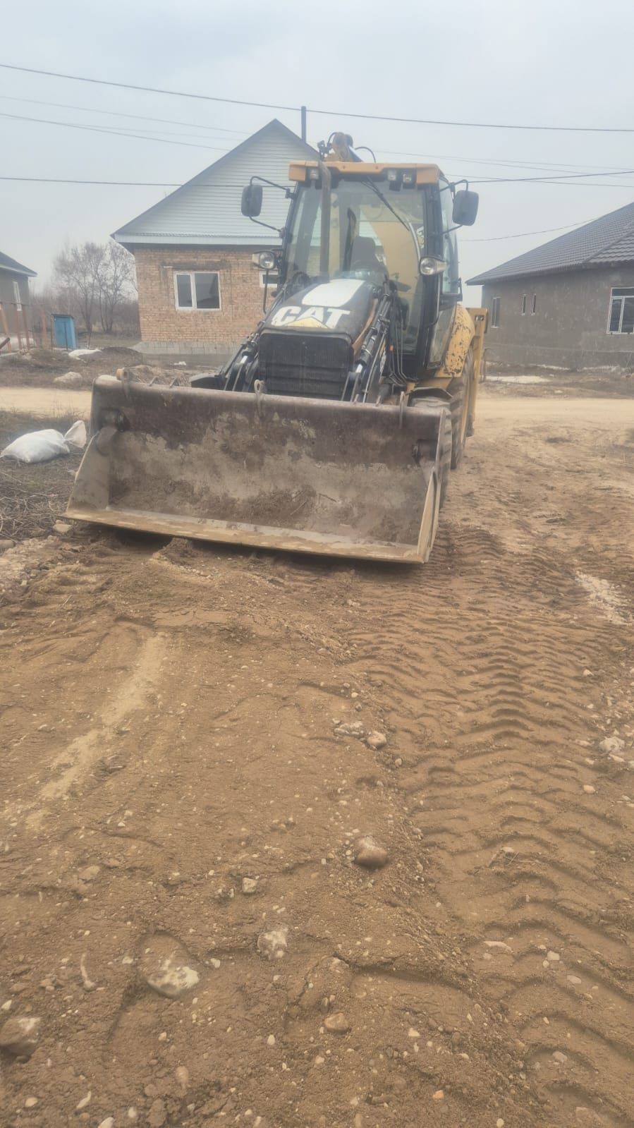 Экскаватор 3 в 1