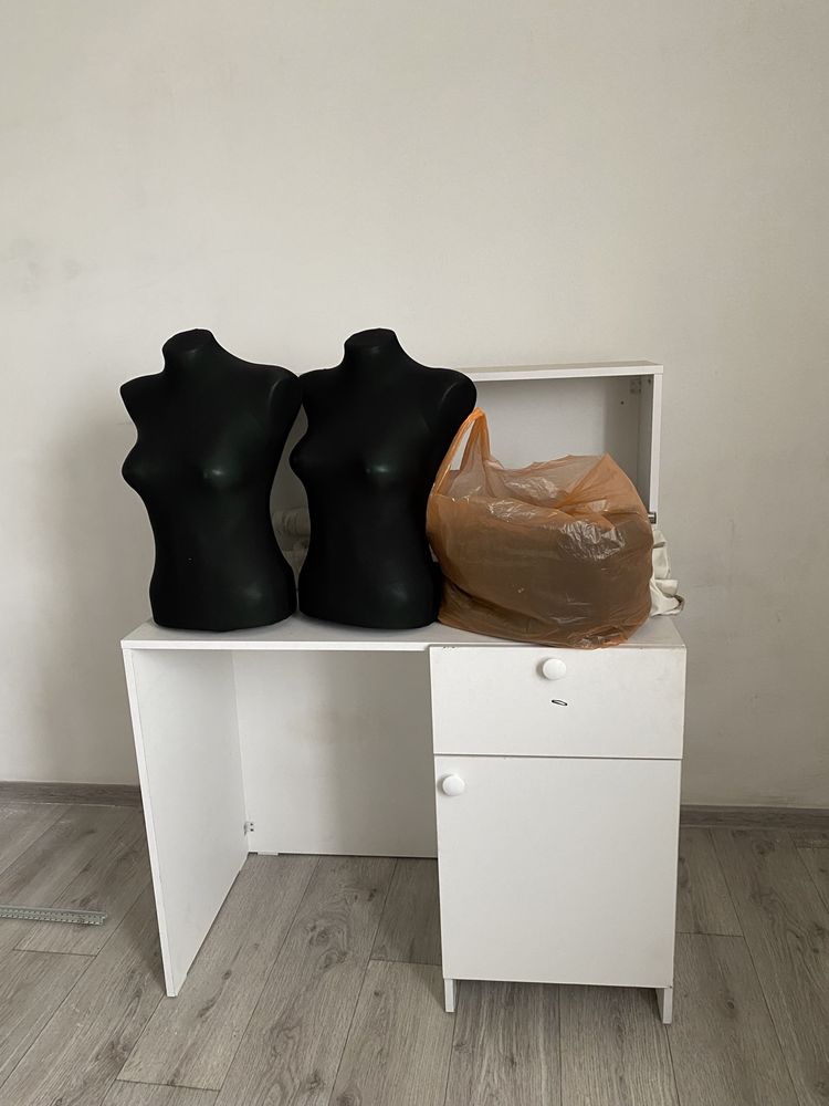 Продам рейл,стеллаж,маникен,примерочный,вешала