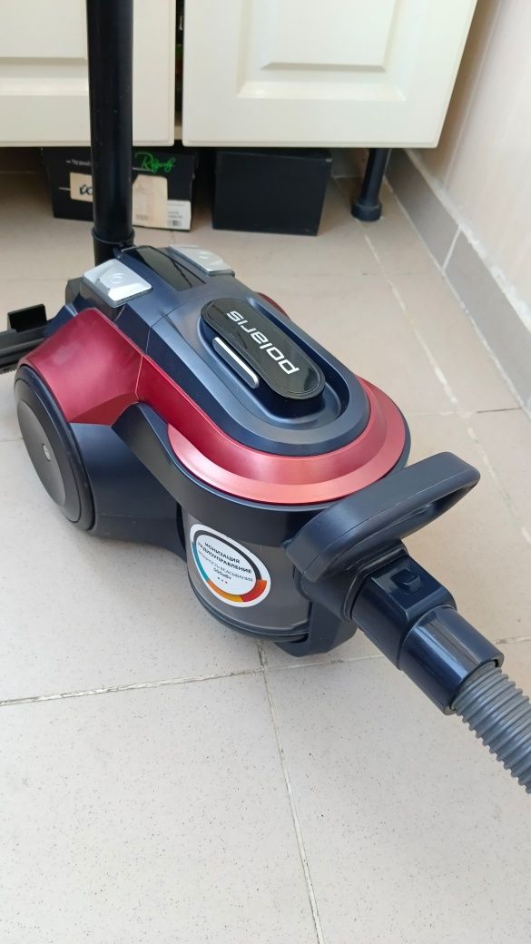 Пылесос Polaris PVC 2004RI