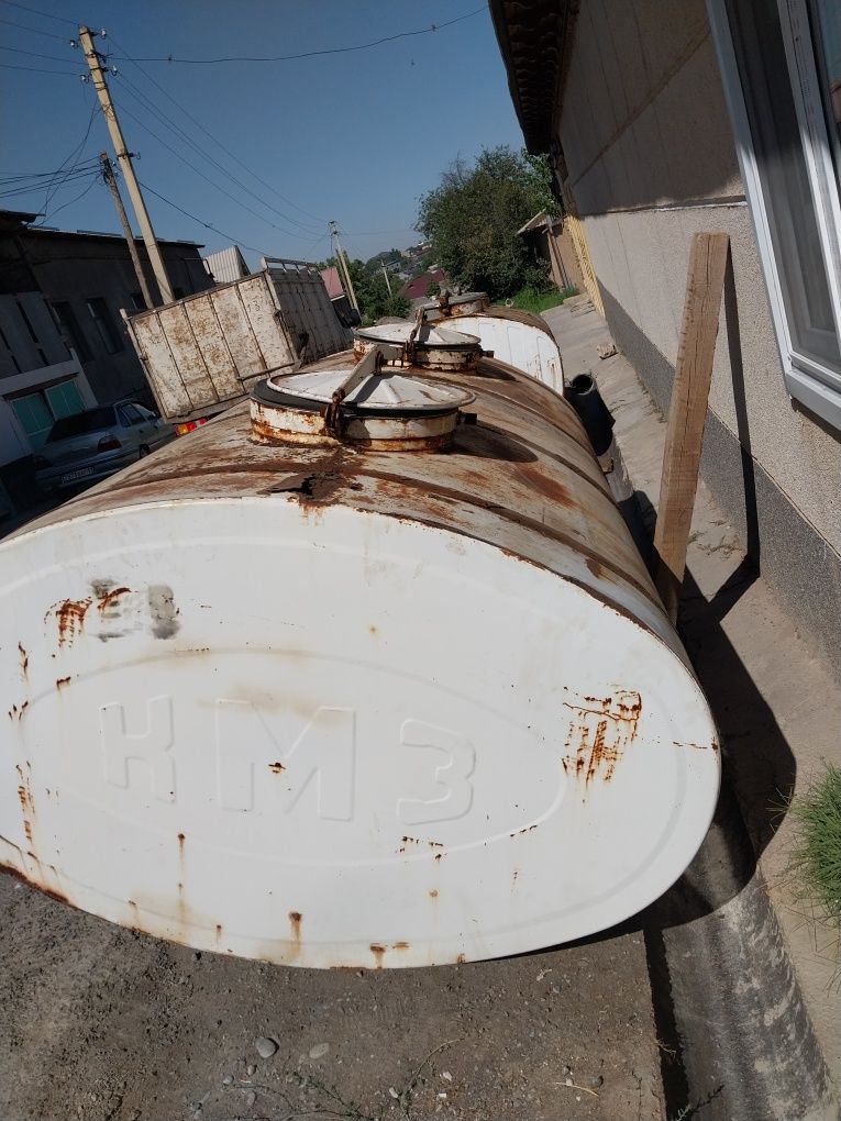Продается бочка алюминий под воду или молоко
