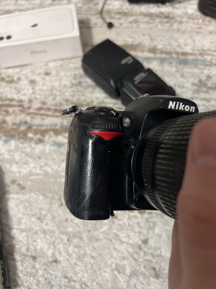 Nikon d7000 на продажу б/у в отличном состоянии