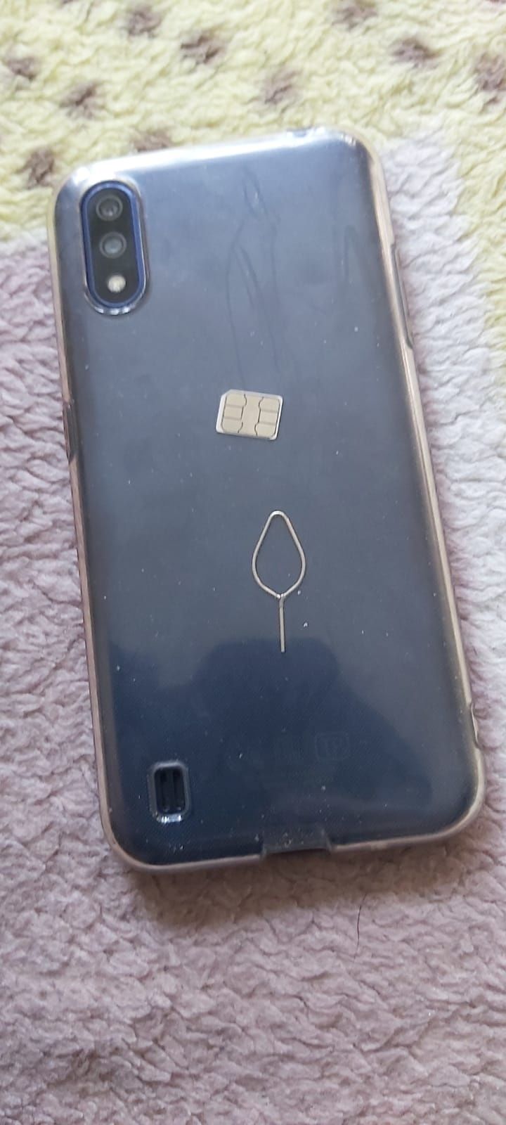 Продам смартфон galaxy A01 память 16Гб Озу 2Гб тянет игру Пап Ж.