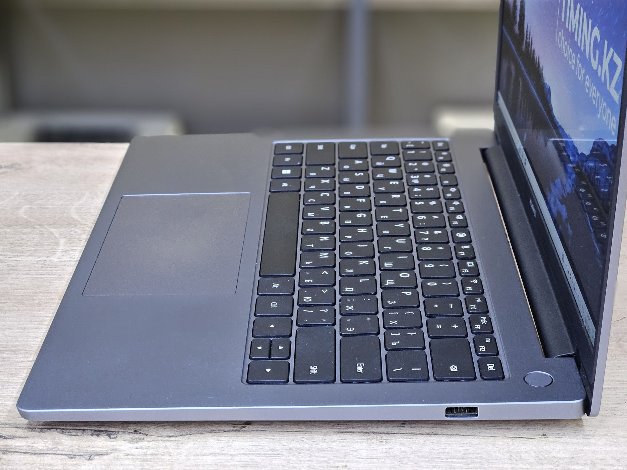 Офисный Ноутбук Huawei MateBook D14 - Core i3-1215U/8GB/SSD 256GB