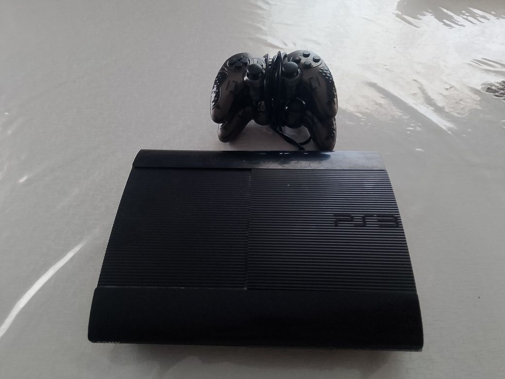 PlayStation 3 500 gb 27 игр.