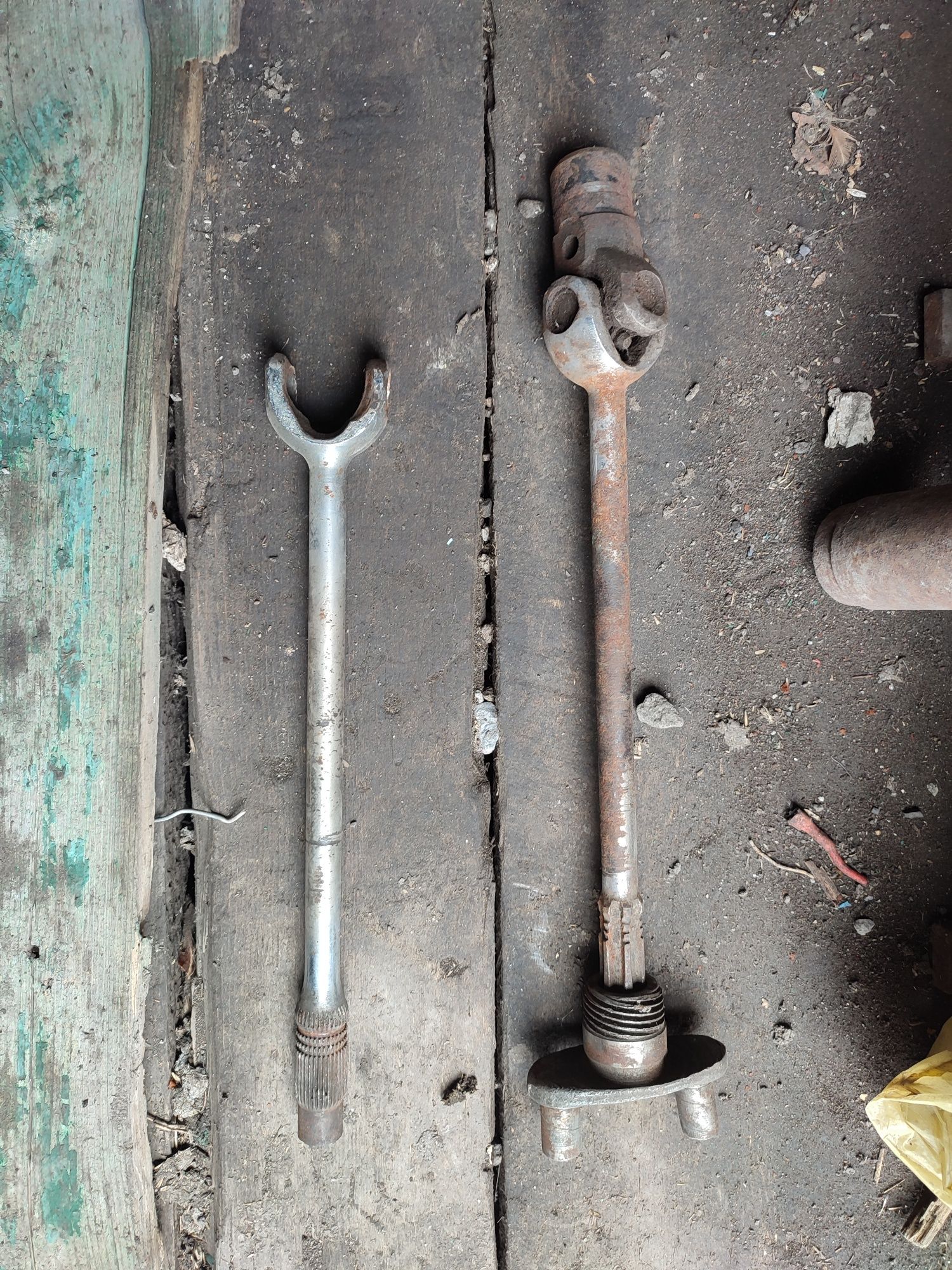 Продам Урал запчасти м 67