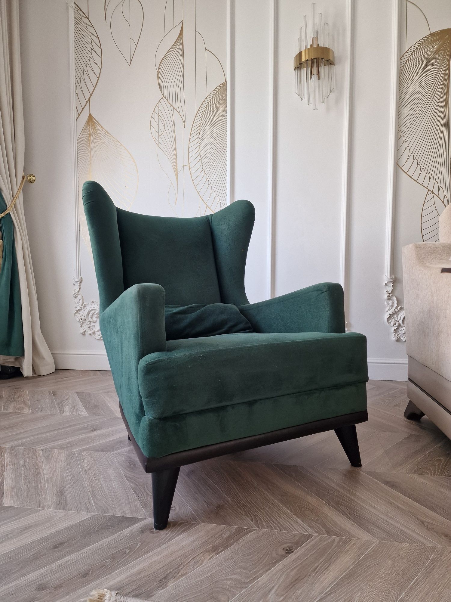 Продам диван Bellona и 2 кресла