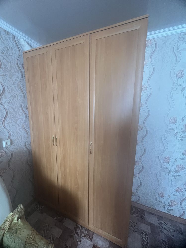 Продам шкаф в хорошем состоянии