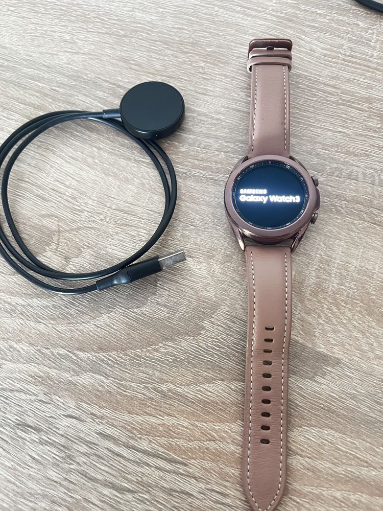 Продам смарт часы Samsung Galaxy Watch 3