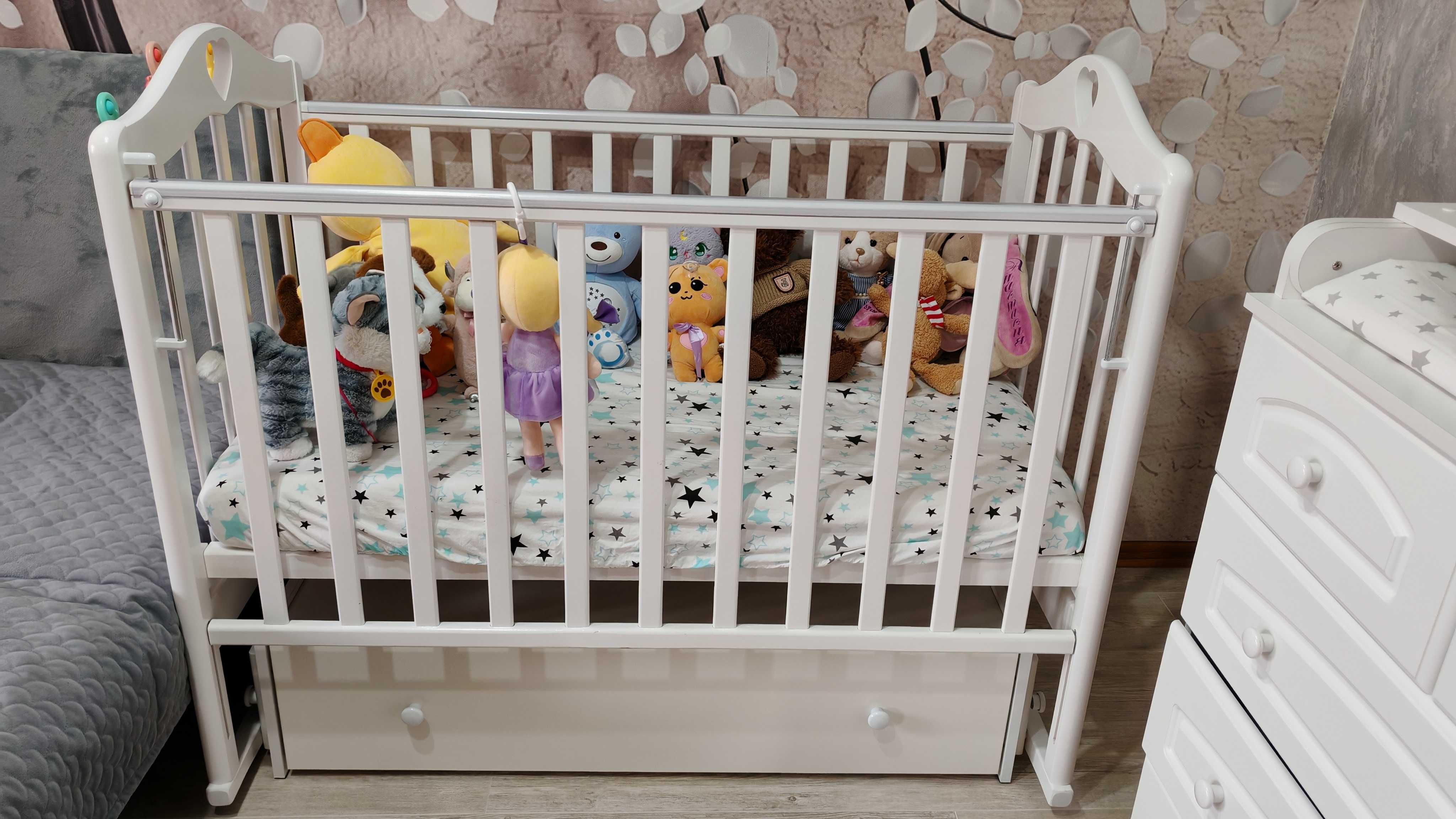 Продам детскую кроватку