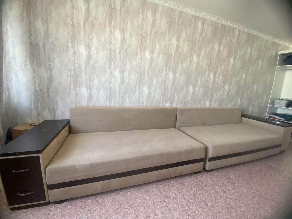Диван 4 метра продается