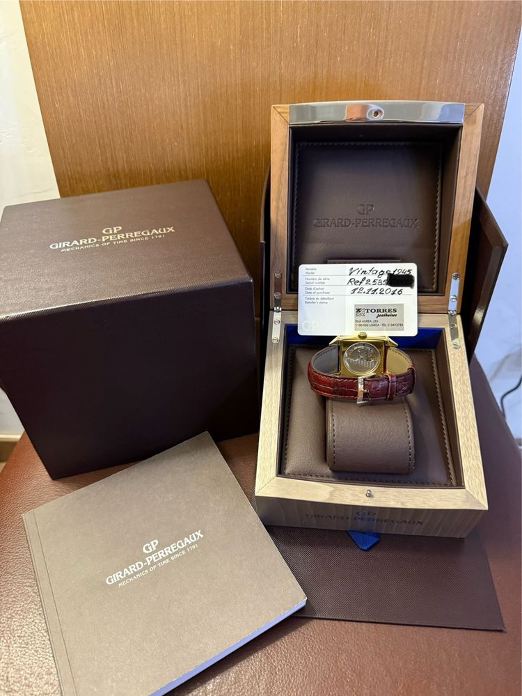 Швейцарские часы Girard Perregaux Vintage 1945 Gold
