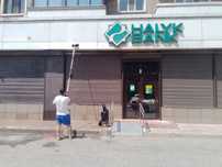 Мойка фасадов зданий коммерческих обьектов, котеджей