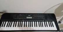 Продается синтезатор Yamaha PSR-E273 (YPT - 270), черный, 60.000