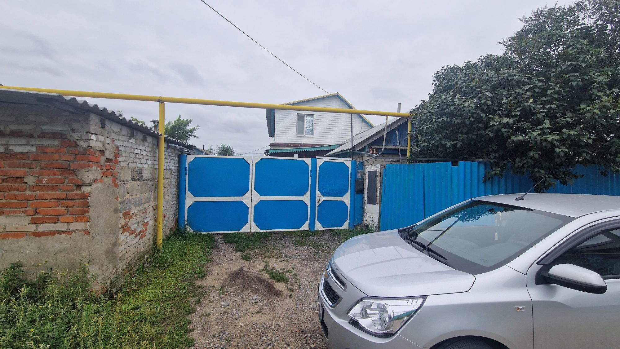 Продам или обменяю дом и землянку в районе Наримановского рынка