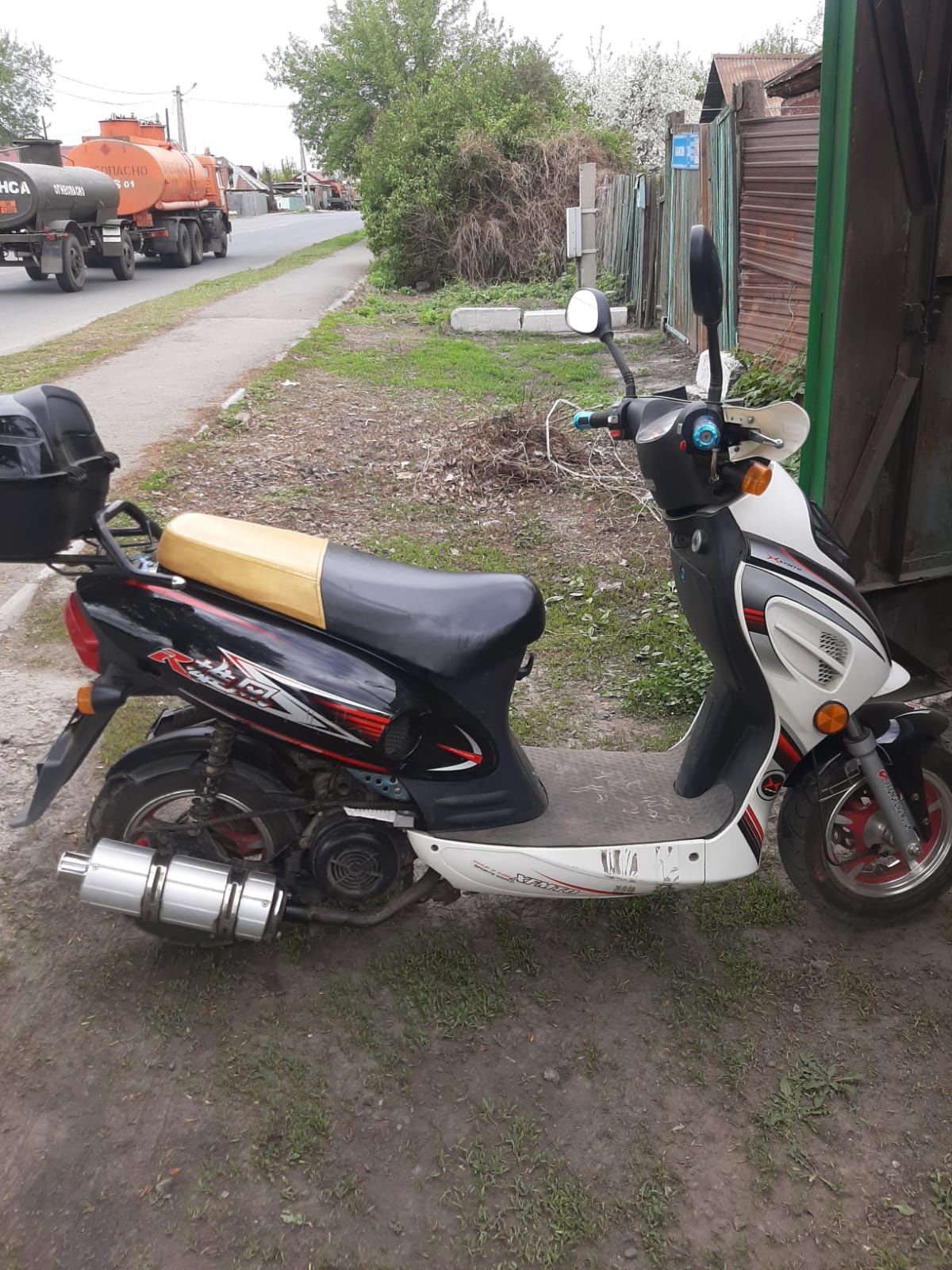 Продам      мопед