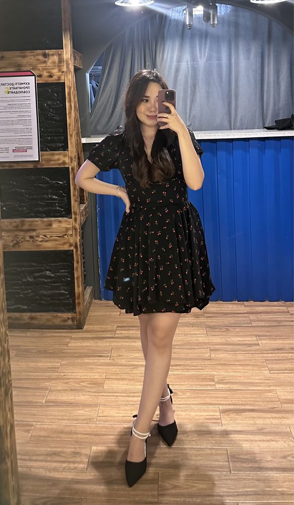 Очень женственное платье