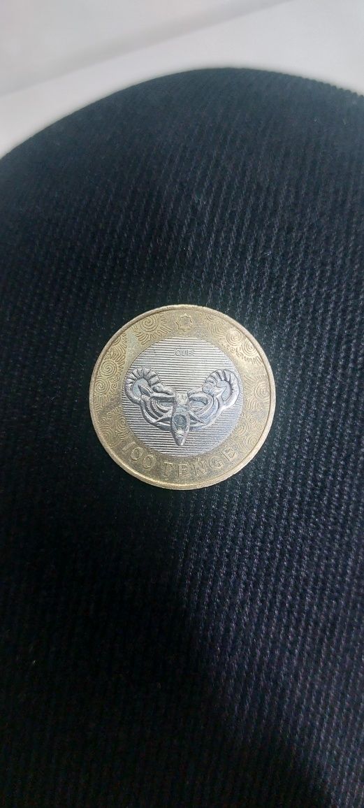 Монета 100 тенге