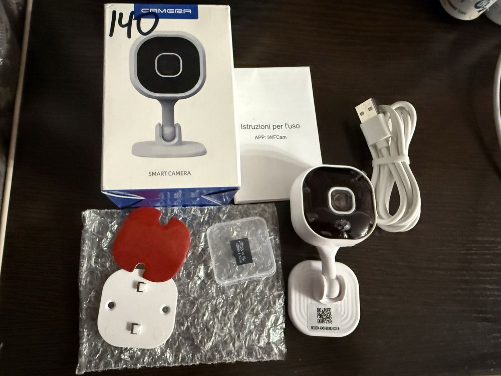 Продам камеру видеонаблюдения  wi-fi для дома