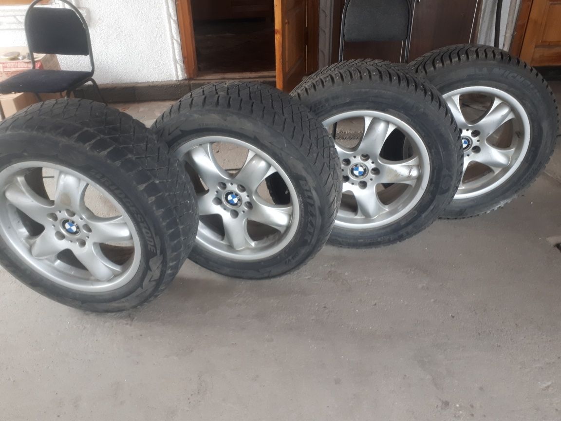 Диски титановые с резиной зимней на БМВ x 5