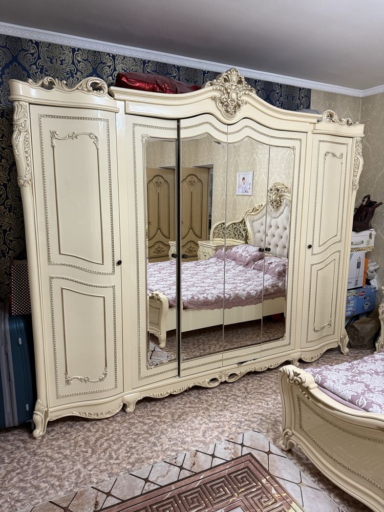 Спальний горнитур