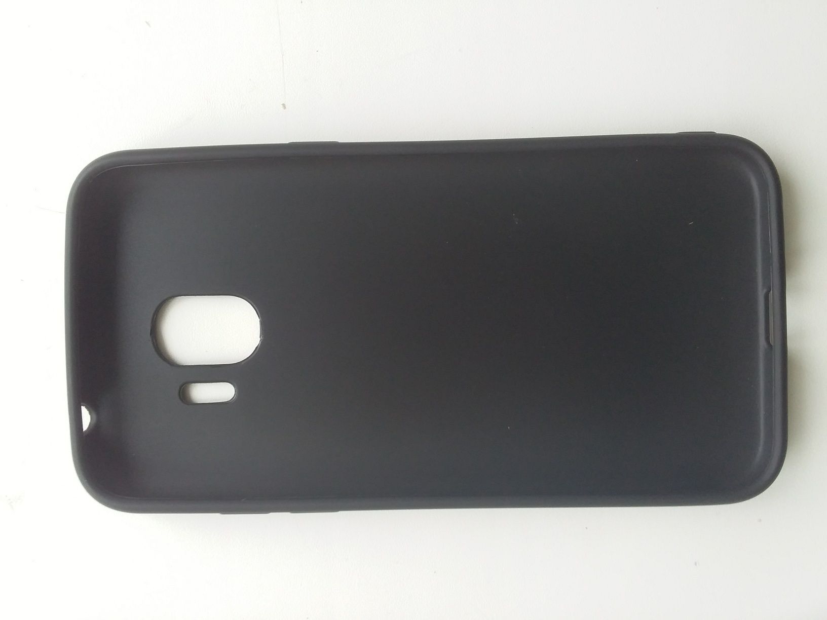 Чехол новый на телефон Samsung Galaxy J2