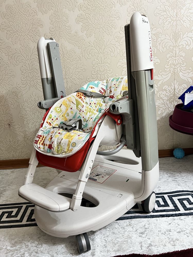 Столик для кормления, кресло качалка TATAMİA