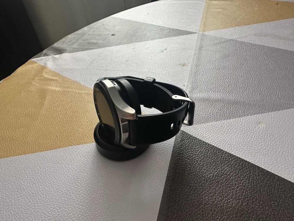 Samsung Galaxy watch SM-R800