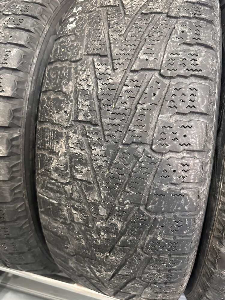 Шины 255/60R18 (4шт)