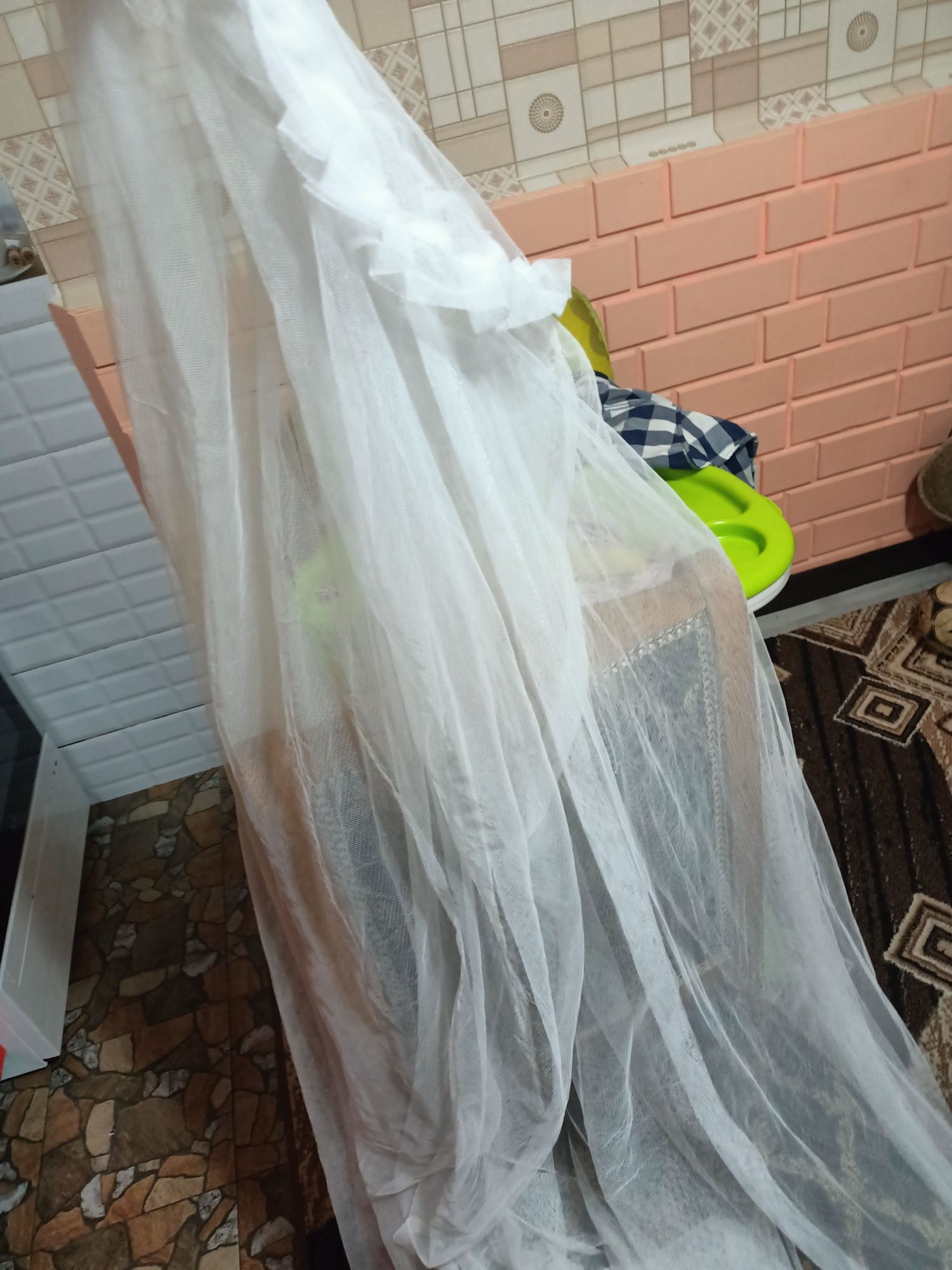 Продам балдахин на манежку