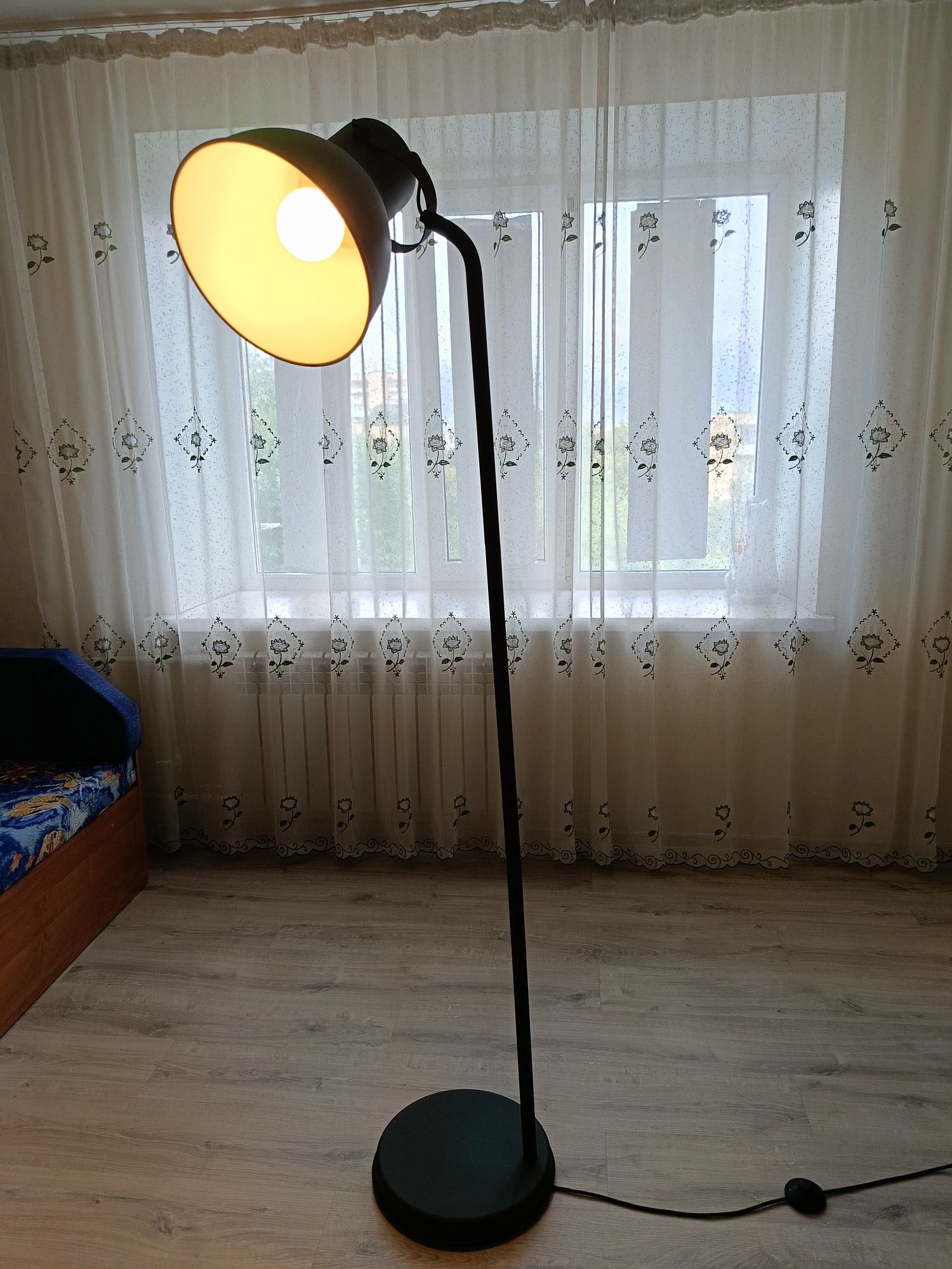 Продам светильник Экея