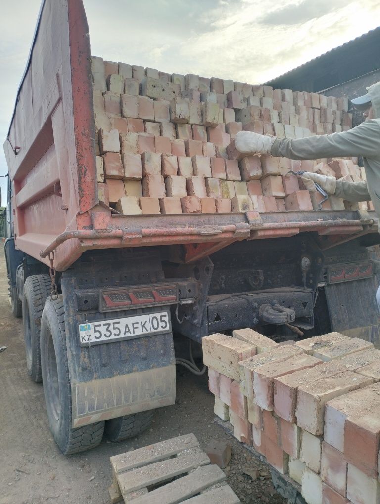 Кирпич полуторный