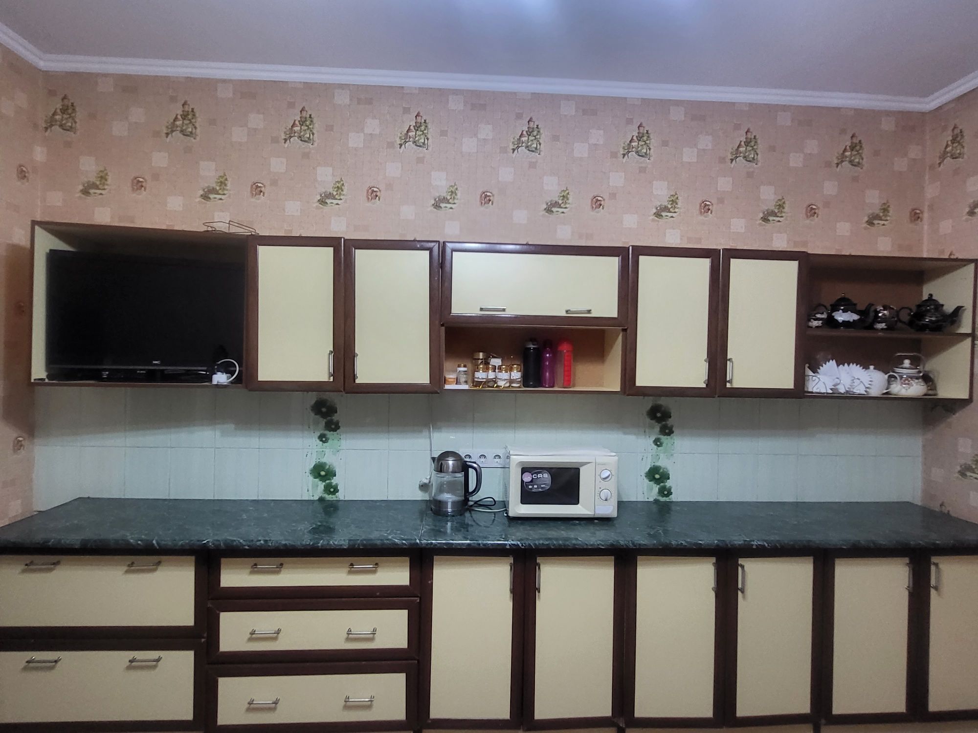 Кухонный гарнитур