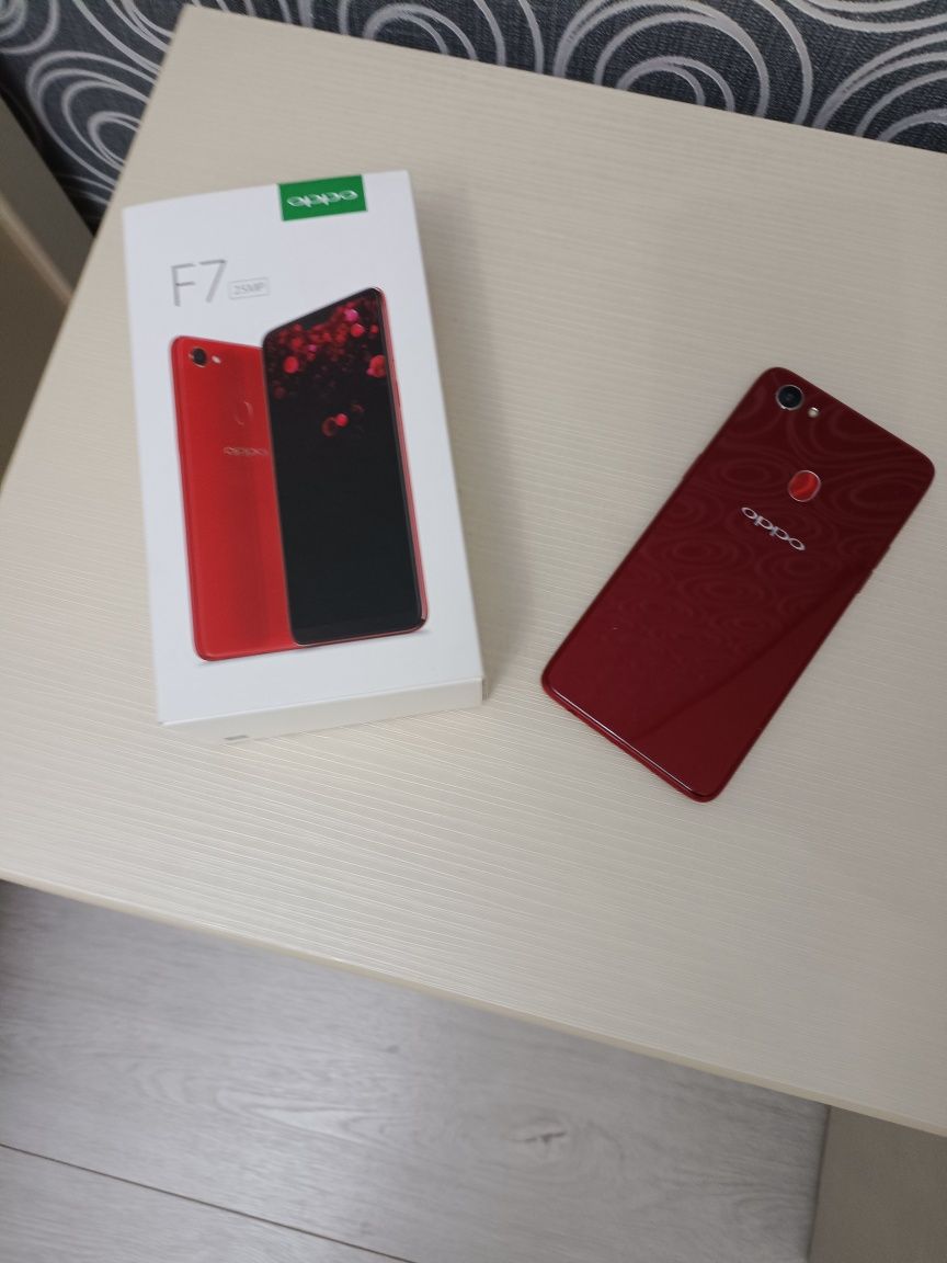 Смартфон Орро F7