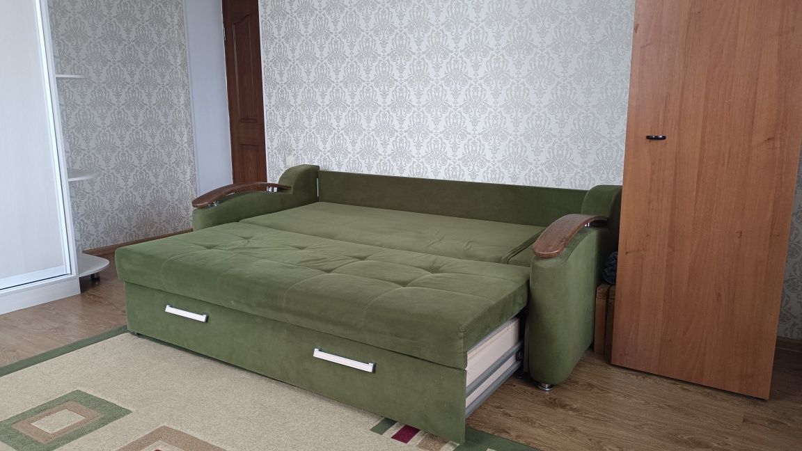 Диван-кровать Кing size+ в подарок шкаф и ковер
