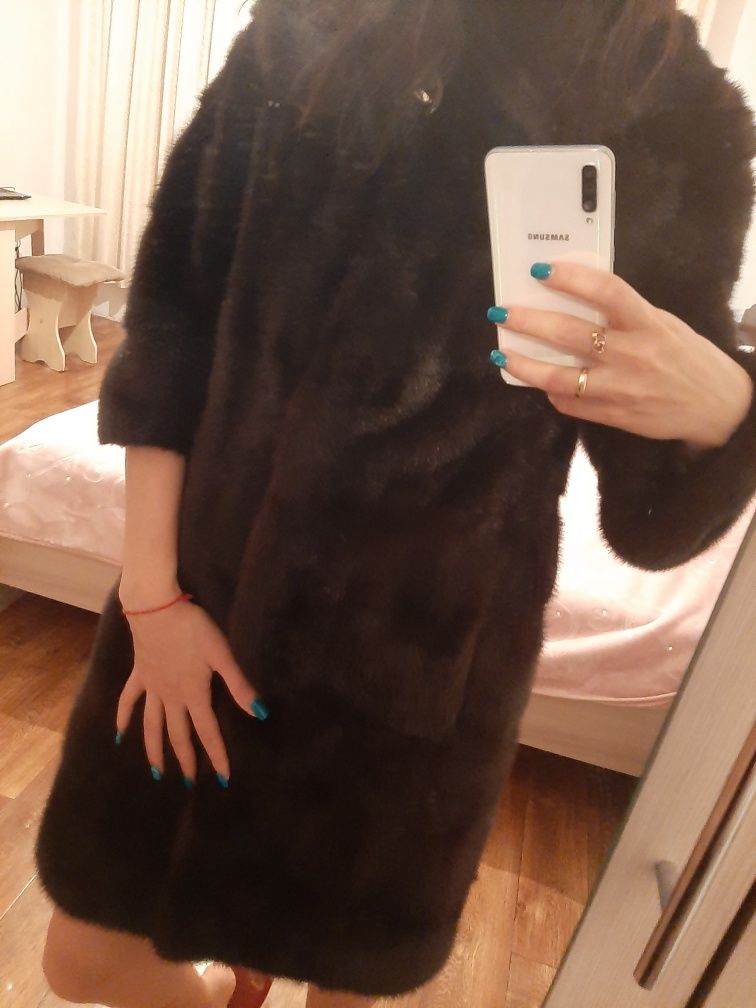 Продам норковую шубу