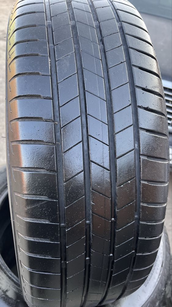 215/55 R17 Bridgestone 4шт