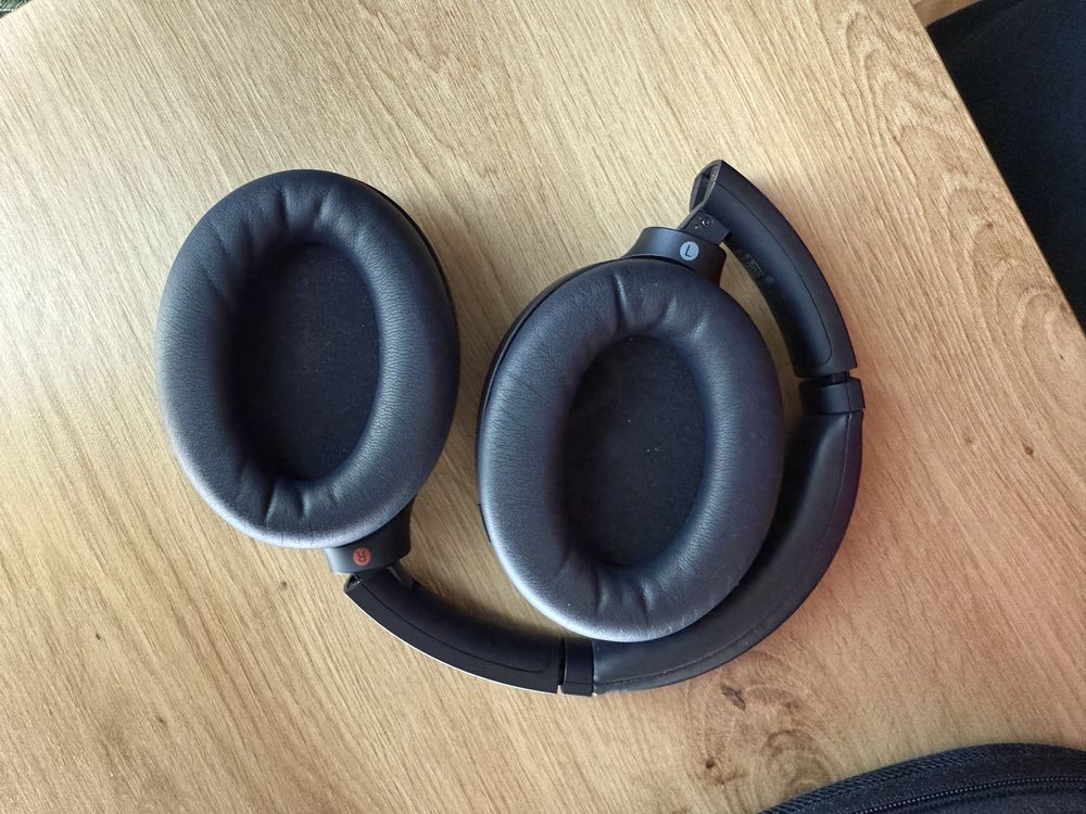 sony wh xm4.
