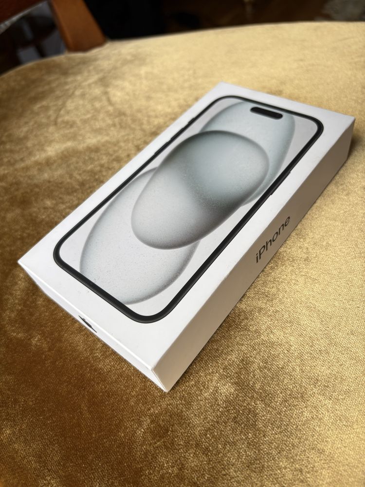 Новый iPhone 15 — 128 ГБ, черный цвет