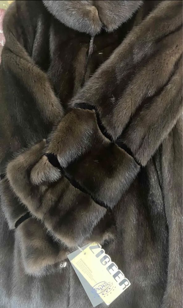 Продам Норковую шубу новая