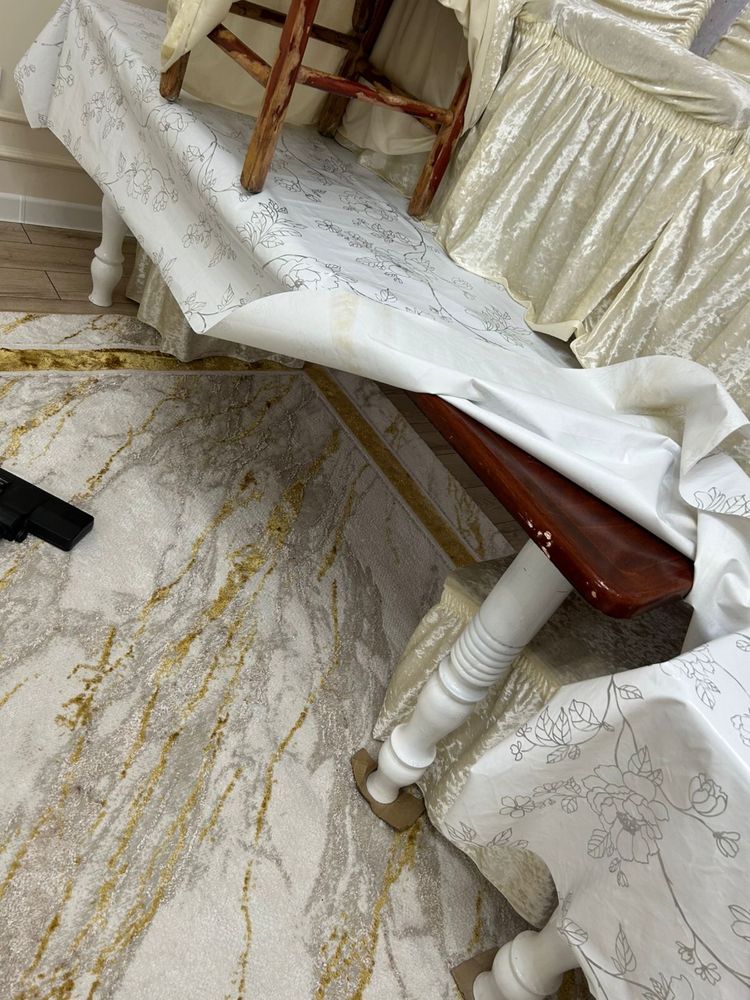 Стол стулья +чехол