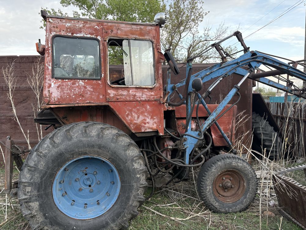 Продам трактор т 25 комплек