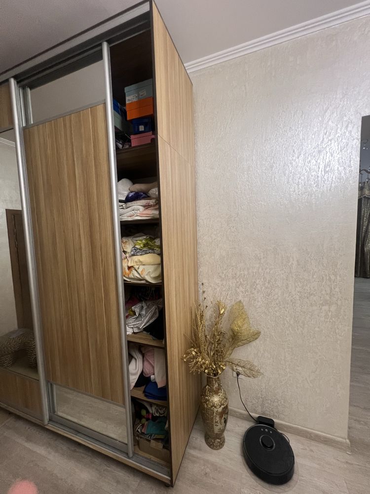 Продам Шакаф прихожую