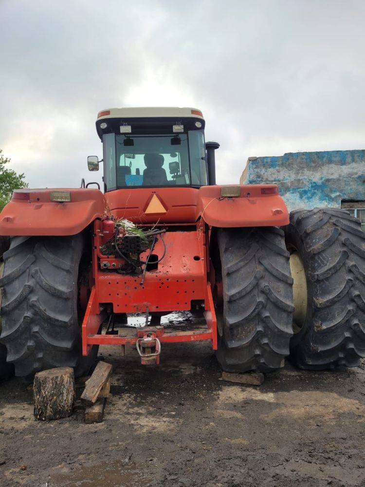 Продам  колесный трактор Бюллер Верстаил 425 (Buhler Versatile 425)