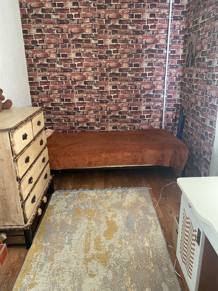 Продам 4-х комн.кв 3мкр 10дом 3 этаж