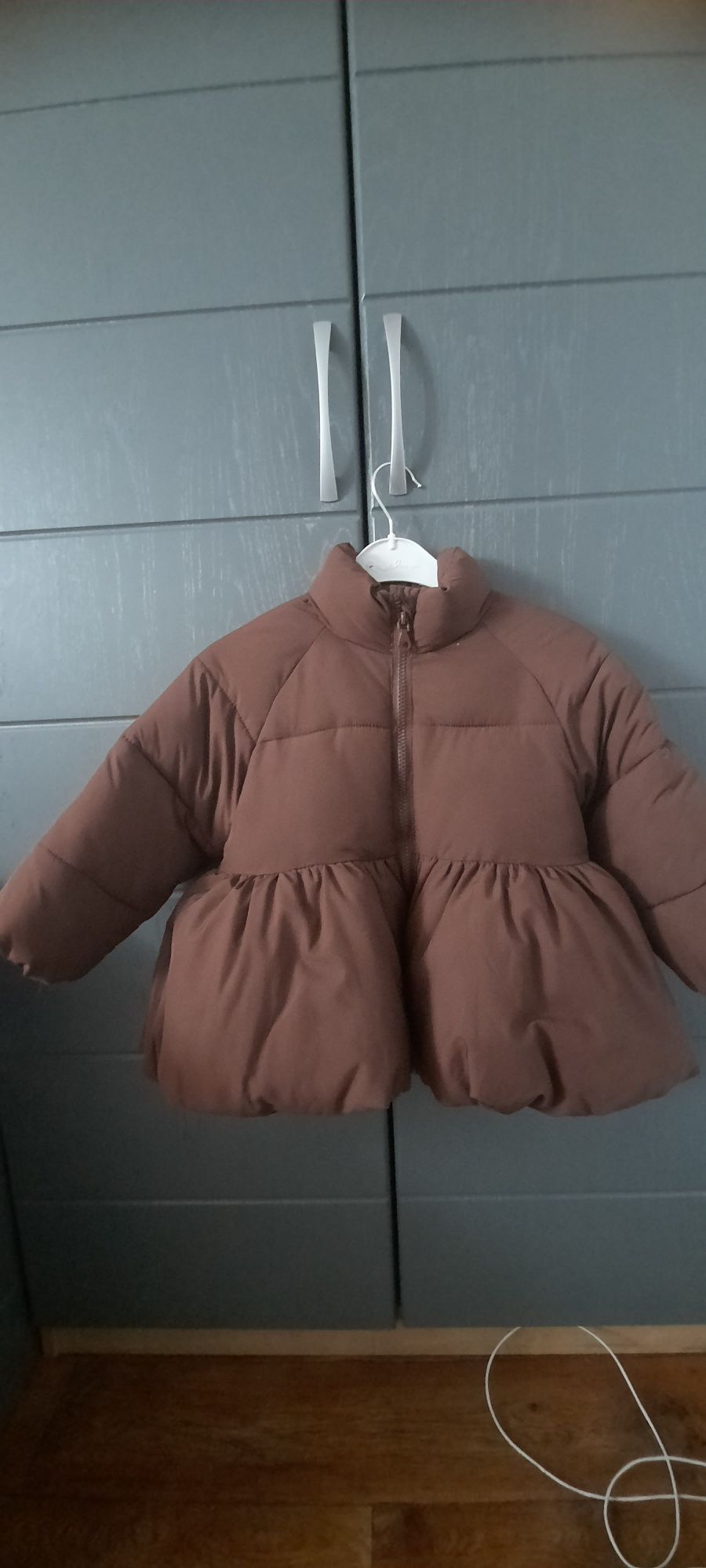 Продам новую детскую курточку(осень ,весна)