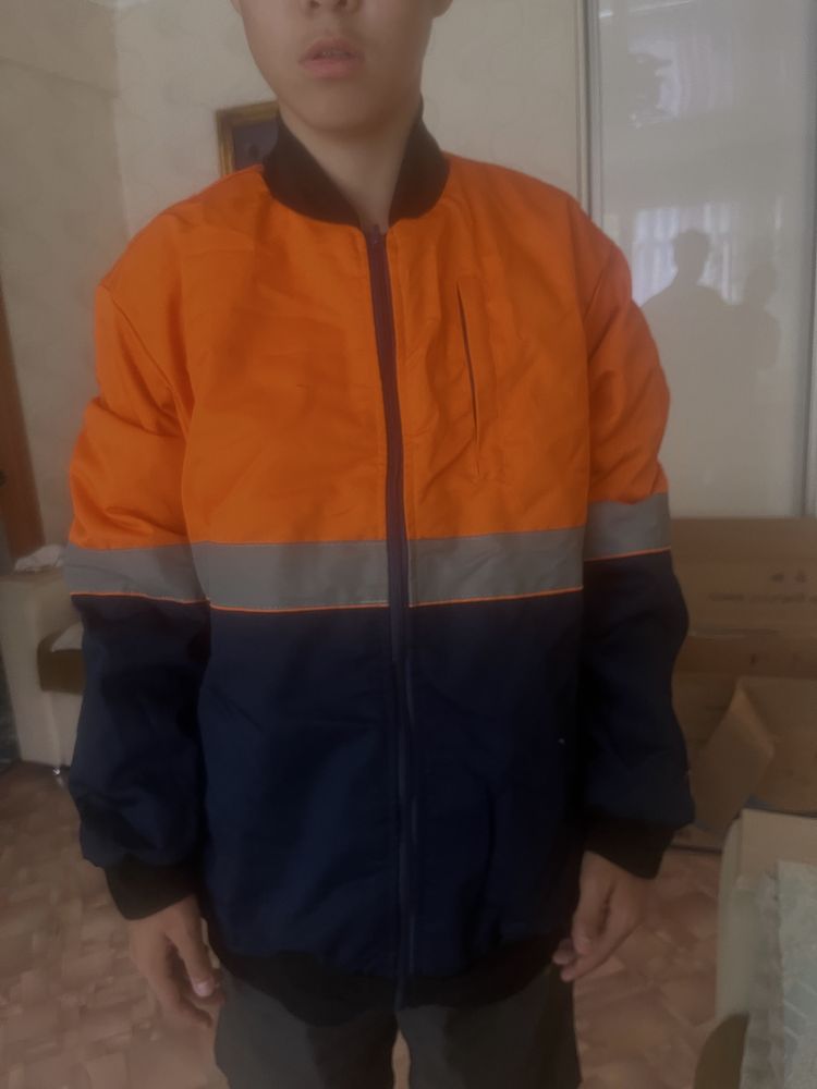 Продам спец одежду
