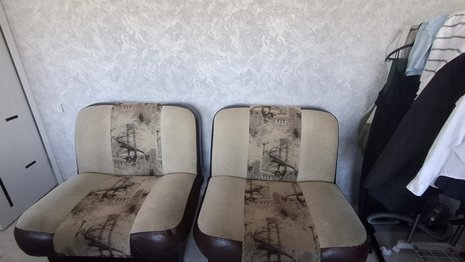 Продам диван и 2 кресла