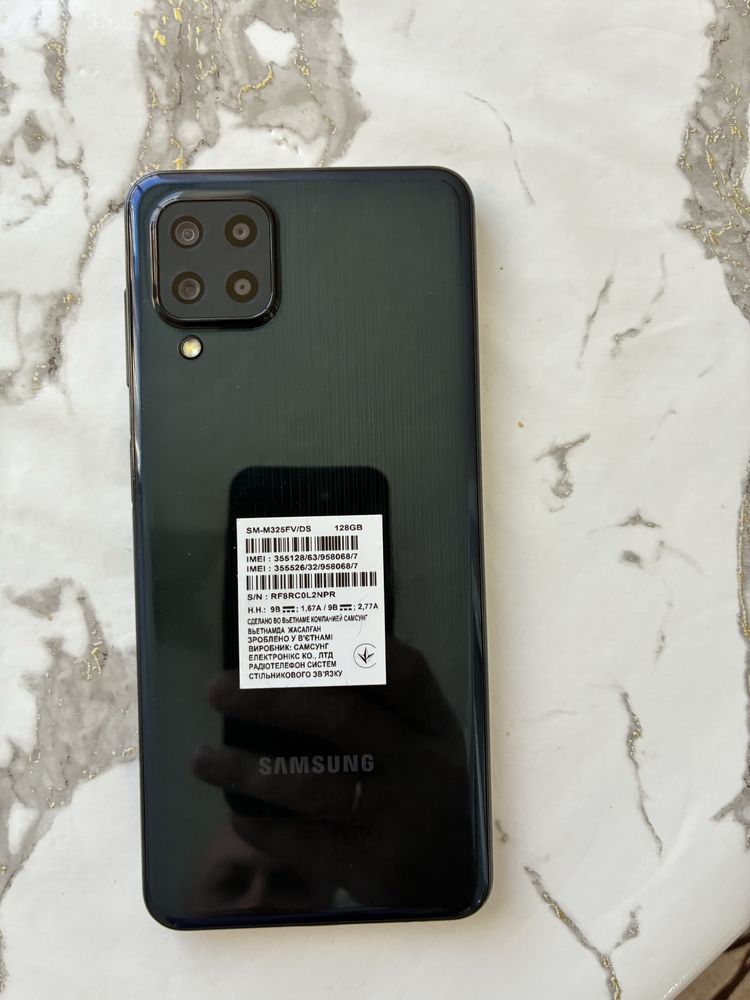 Продам смартфон Samsung Galaxy M32